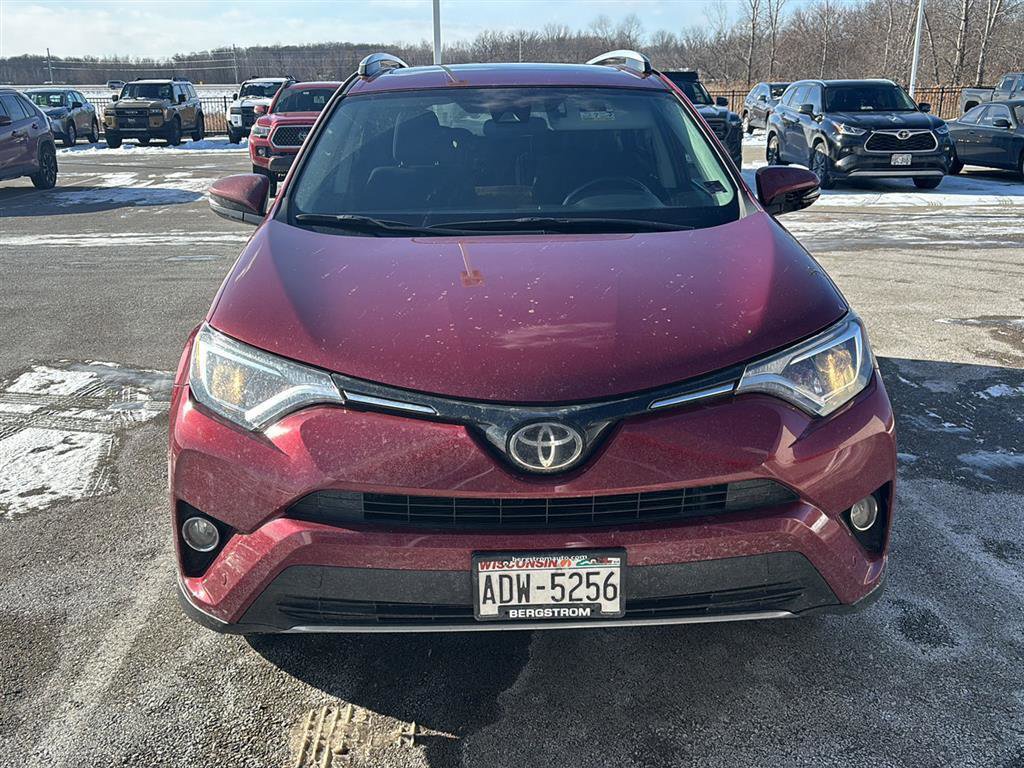 Used 2018 Toyota RAV4 XLE image 2
