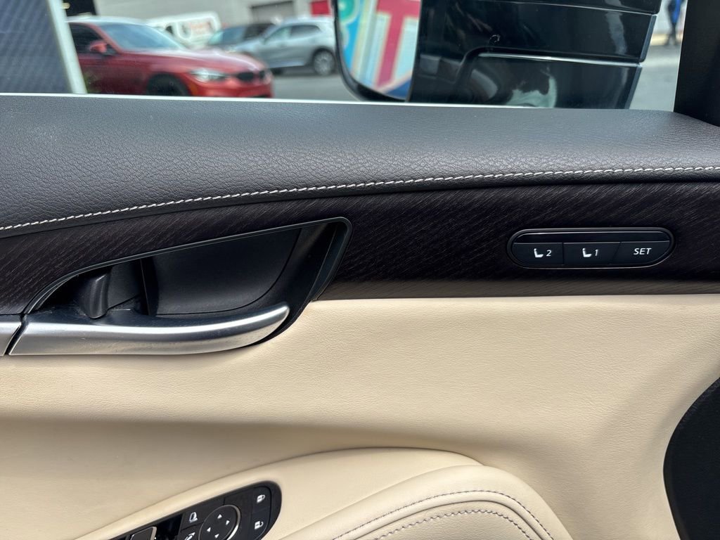 Used 2023 INFINITI QX60 Sensory w/ Cargo Package image 17