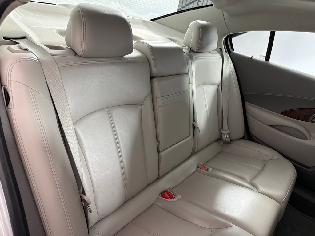 Used 2013 Buick LaCrosse Leather FWD image 20