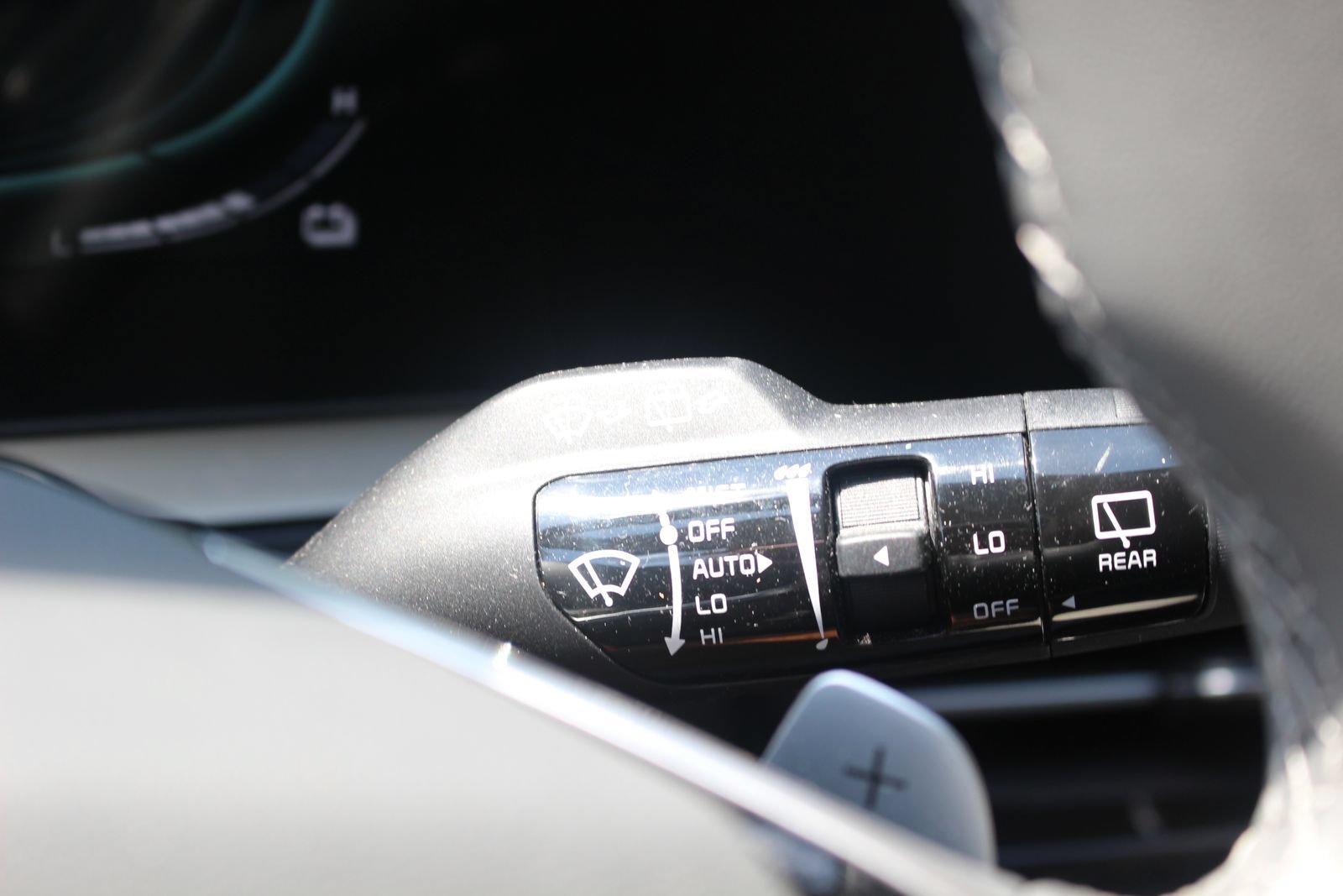 Certified 2024 Kia Niro EX Touring FWD image 22