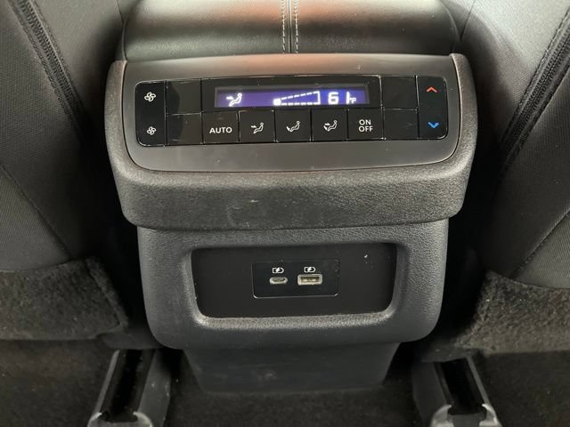 Used 2024 Nissan Pathfinder SV FWD image 45