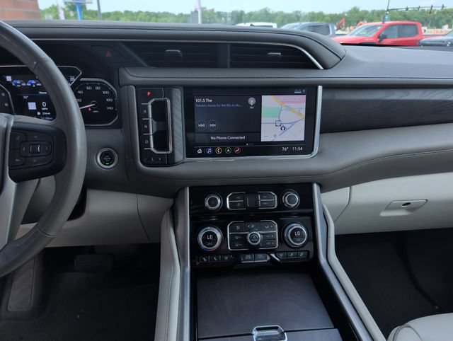 Used 2021 GMC Yukon XL Denali w/ LPO, Illumination Package AWD/4WD image 19