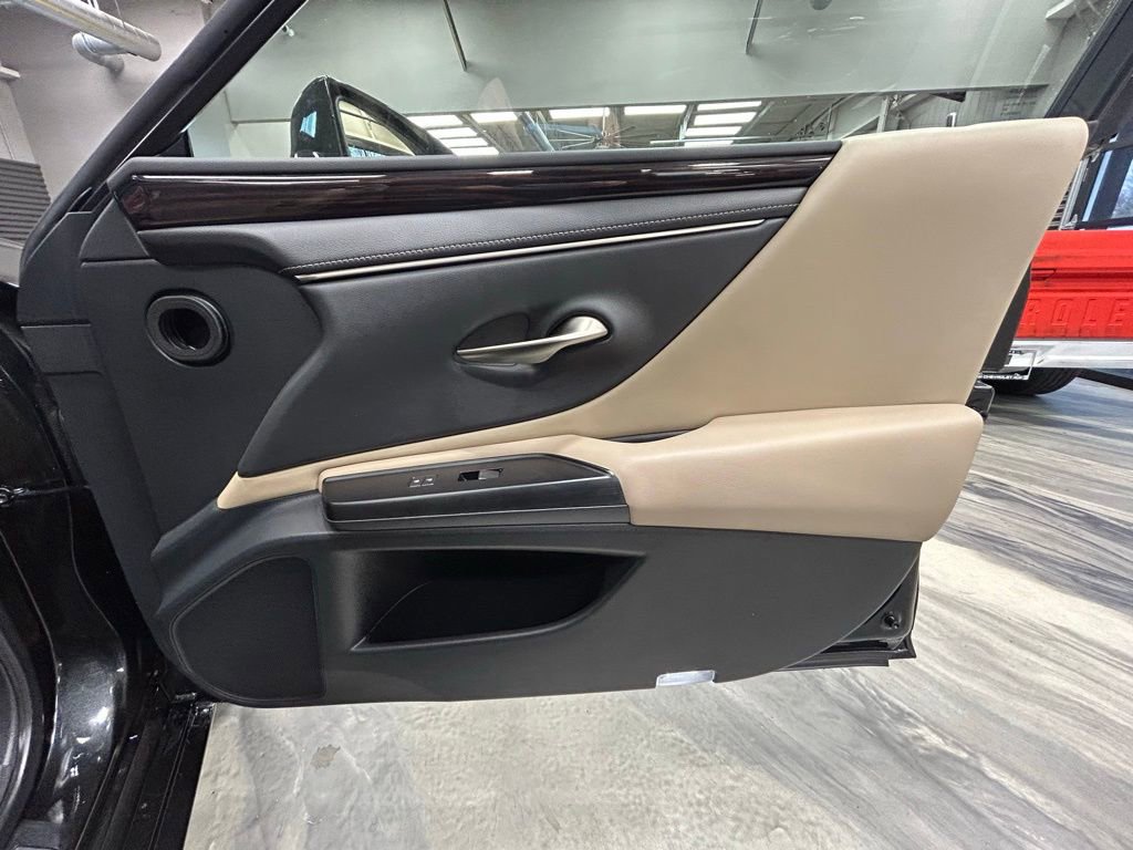 Used 2019 Lexus ES 350 w/ Premium Package image 36