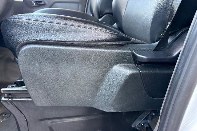 Used 2024 Ford Transit 250 148 Medium Roof w/ Load Area Protection Package RWD image 18