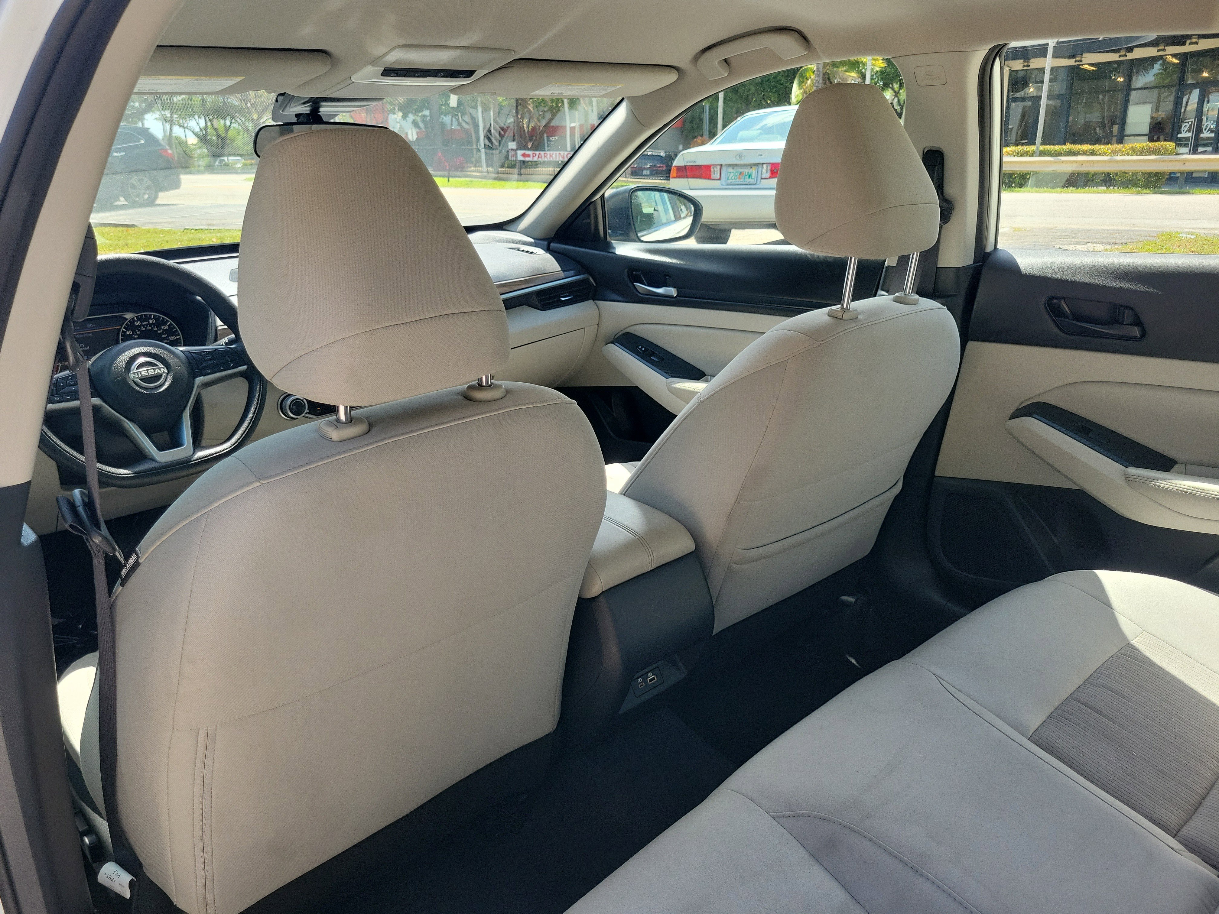 Used 2024 Nissan Altima 2.5 SV AWD/4WD image 14