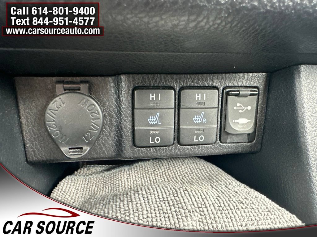 Used 2017 Toyota Corolla LE FWD image 13