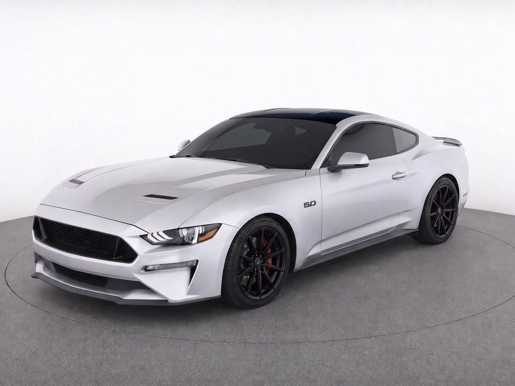 Used 2018 Ford Mustang GT w/ Equipment Group 301A RWD image 2