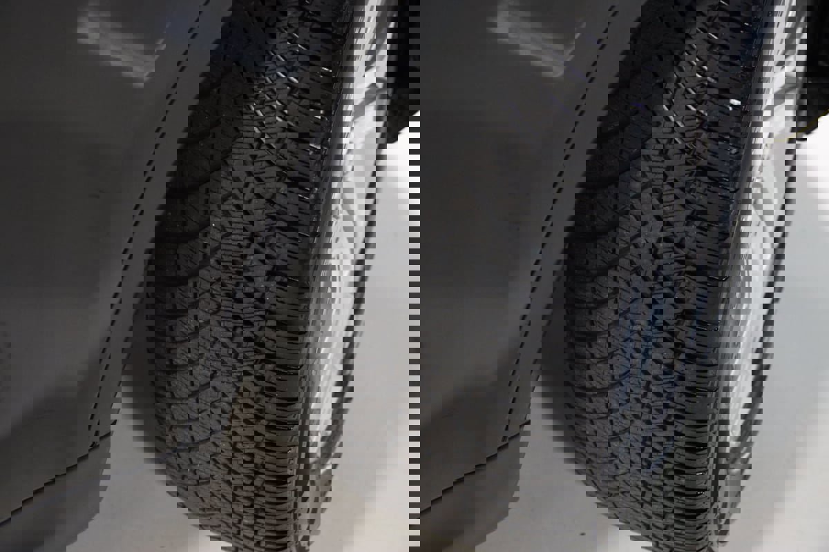 Used 2018 Land Rover Discovery HSE image 76