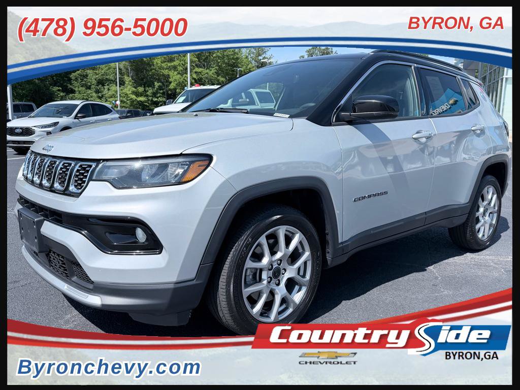 Used 2025 Jeep Compass Limited AWD/4WD image 1