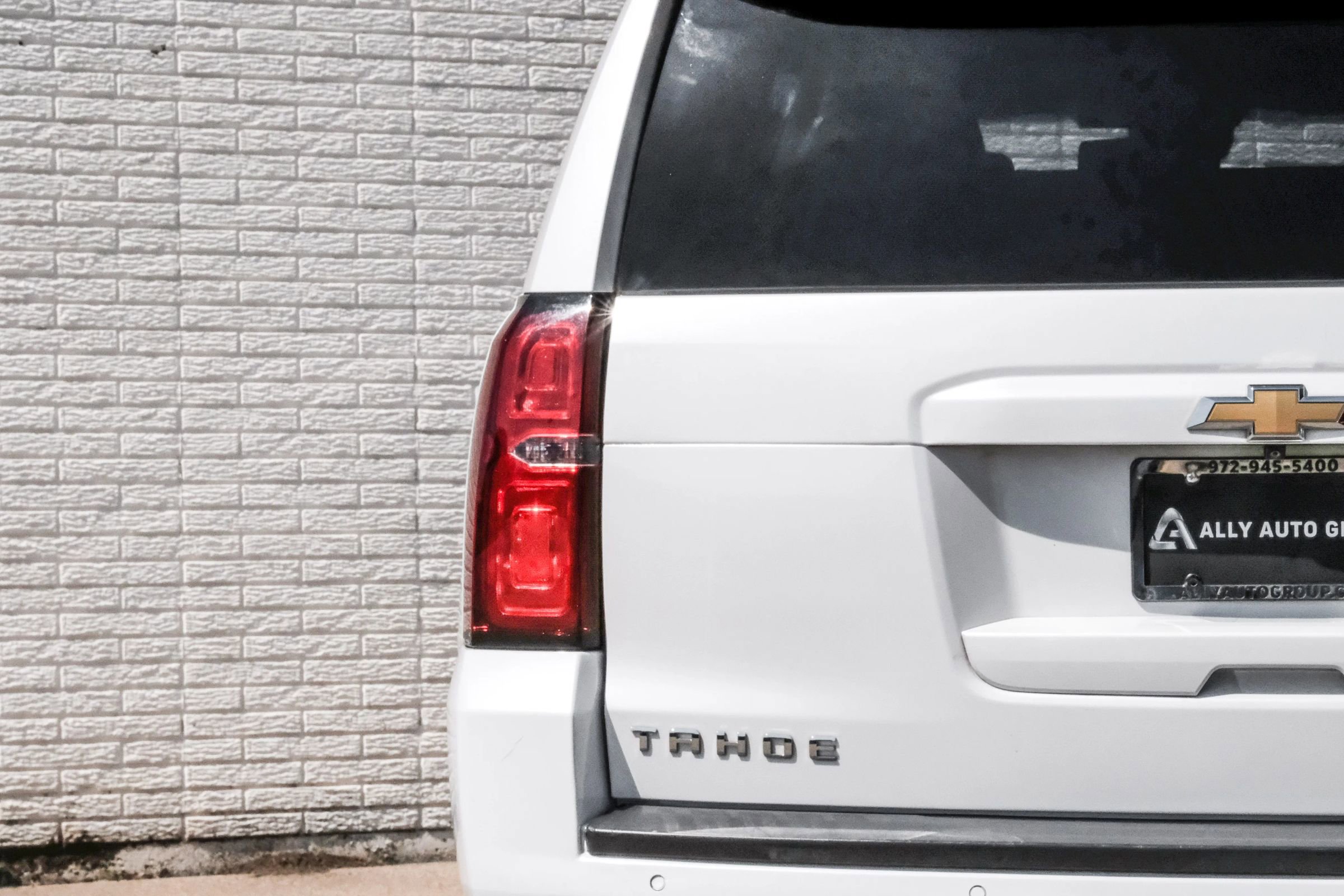 Used 2018 Chevrolet Tahoe LT w/ LT Signature Package RWD image 47