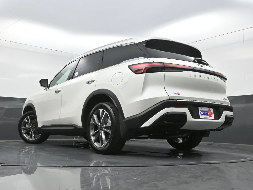 Used 2023 INFINITI QX60 Luxe w/ Cargo Package FWD image 30