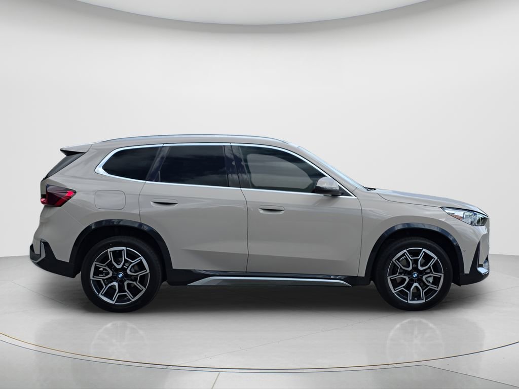 New 2026 BMW X1 xDrive28i AWD/4WD image 4