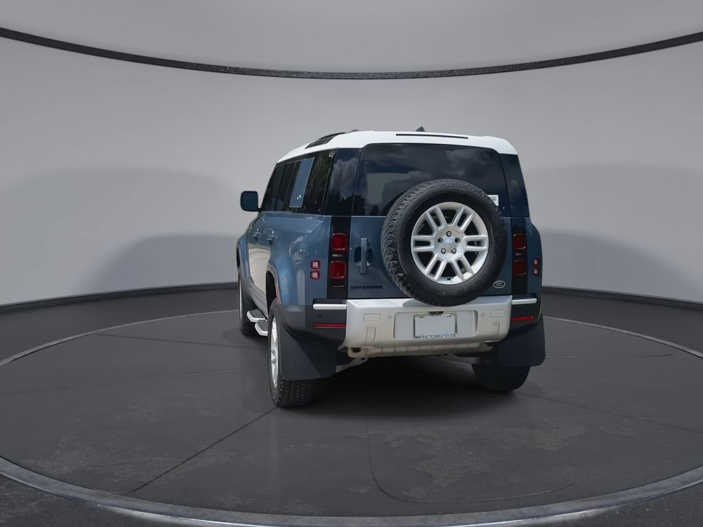 Used 2022 Land Rover Defender 110 S AWD/4WD image 7