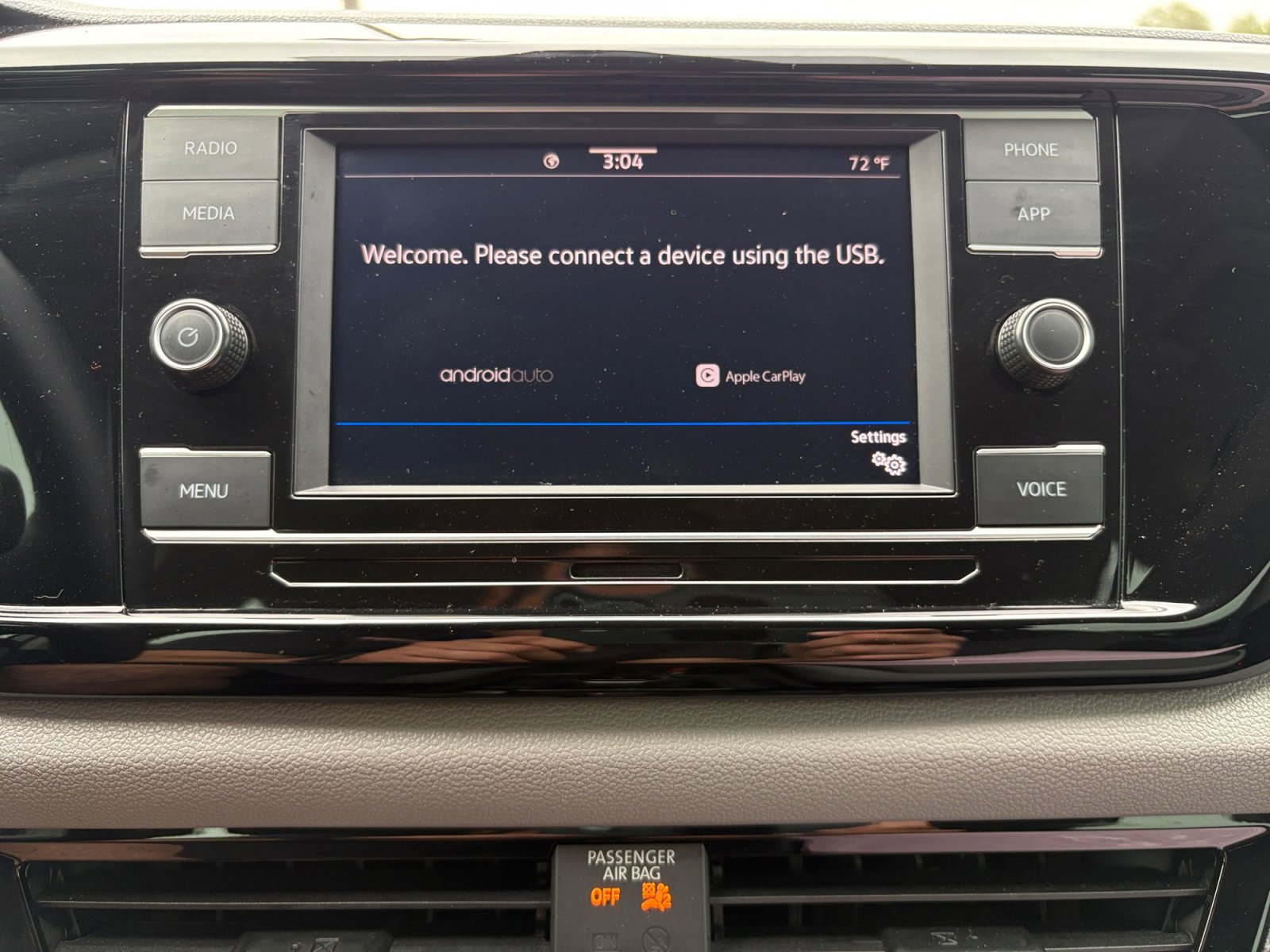 Certified 2024 Volkswagen Taos S w/ MDO Package image 14