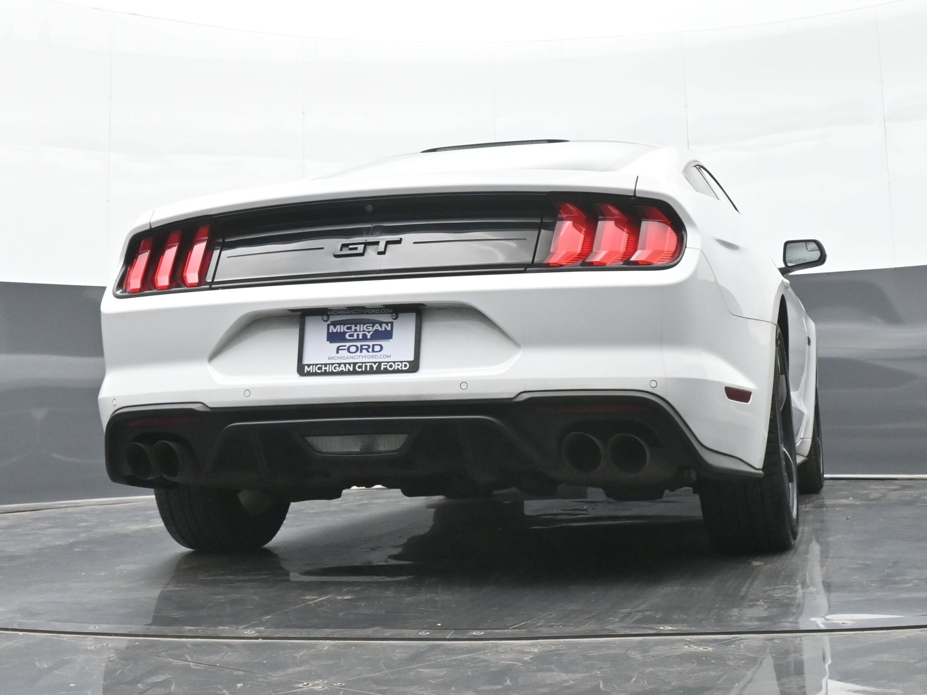 Used 2018 Ford Mustang GT image 40