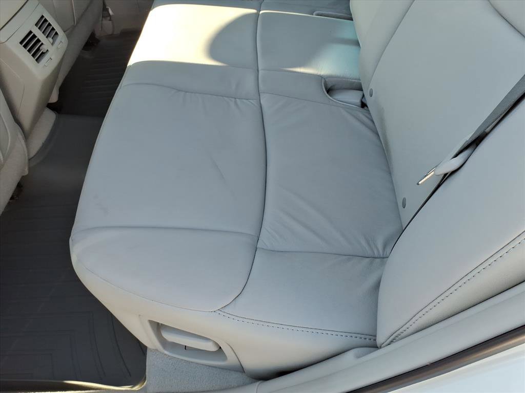 Used 2012 Toyota Avalon FWD image 22