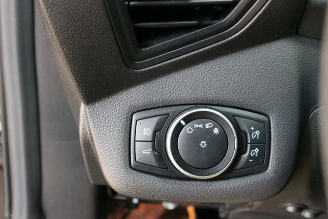 Used 2017 Ford Escape SE AWD/4WD image 14