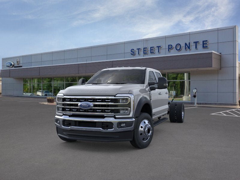 New 2026 Ford F550 4x4 Crew Cab image 2