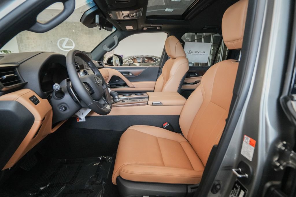 New 2026 Lexus LX 700h Luxury image 6