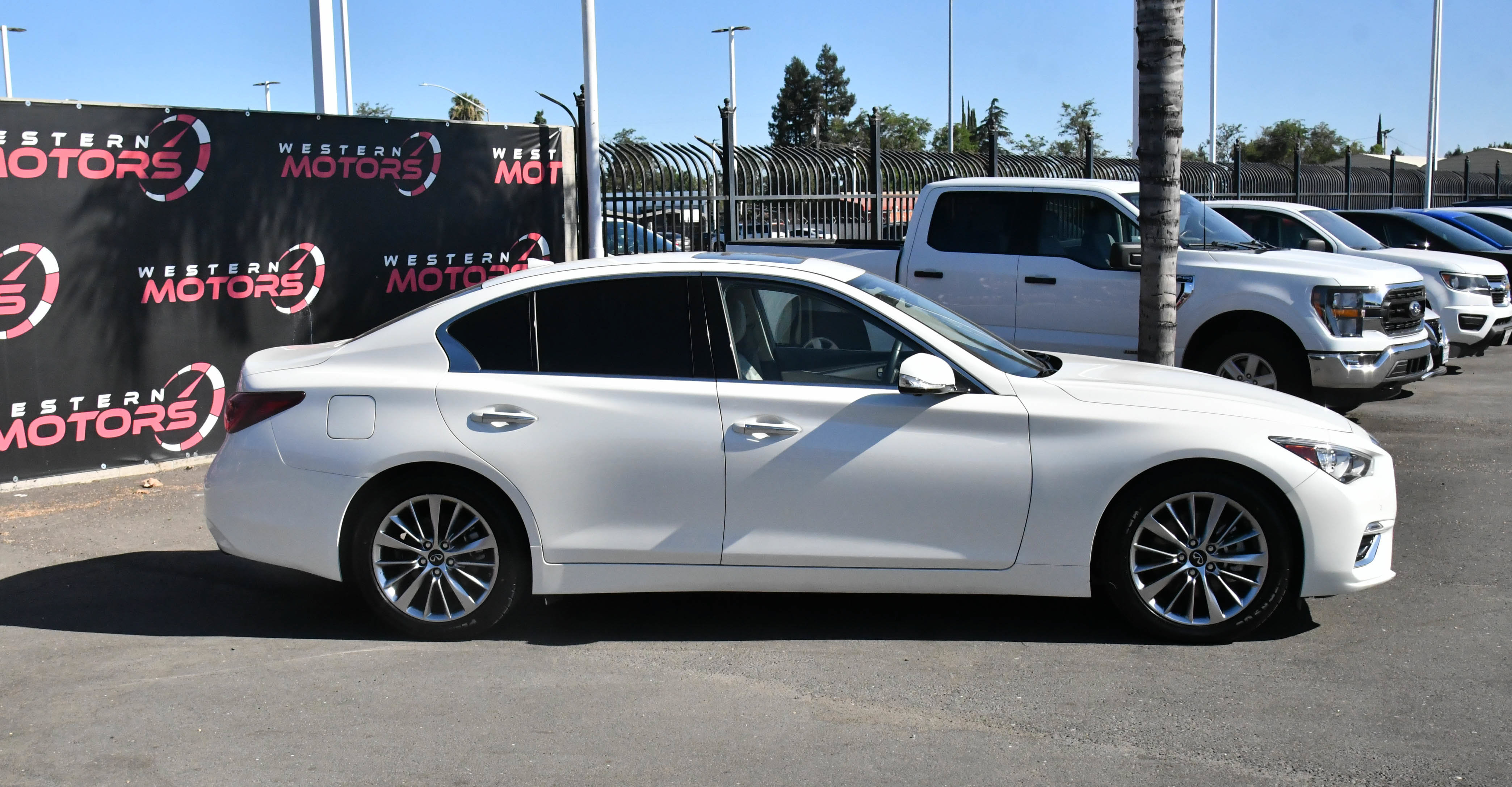 Used 2023 INFINITI Q50 Luxe RWD image 9