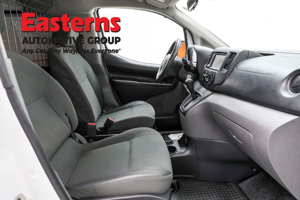 Used 2020 Nissan NV200 S image 23
