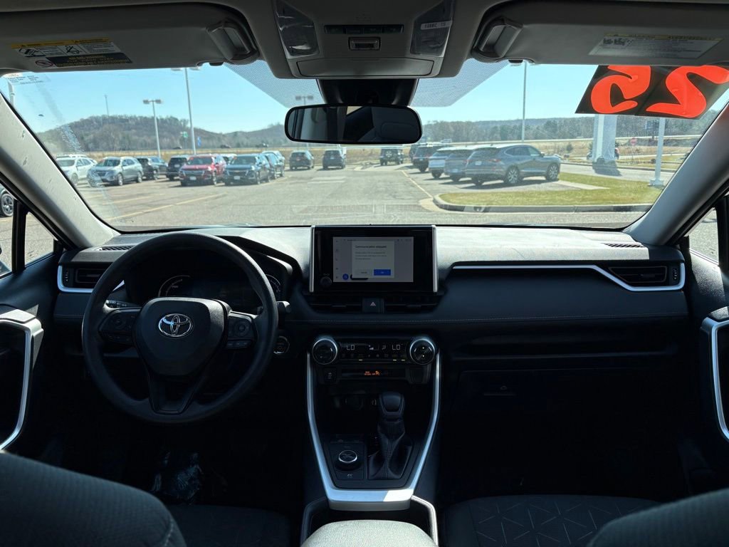 Certified 2025 Toyota RAV4 XLE AWD/4WD image 17