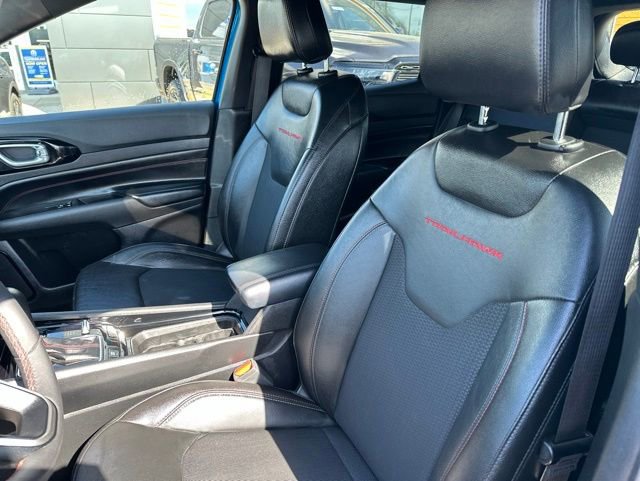 Used 2025 Jeep Compass Trailhawk AWD/4WD image 23