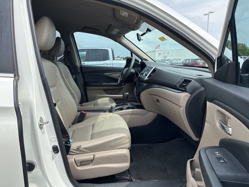 Used 2017 Honda Pilot LX image 36