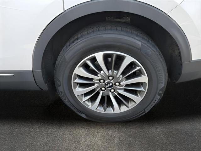 Used 2019 Lincoln Nautilus Select AWD/4WD image 31