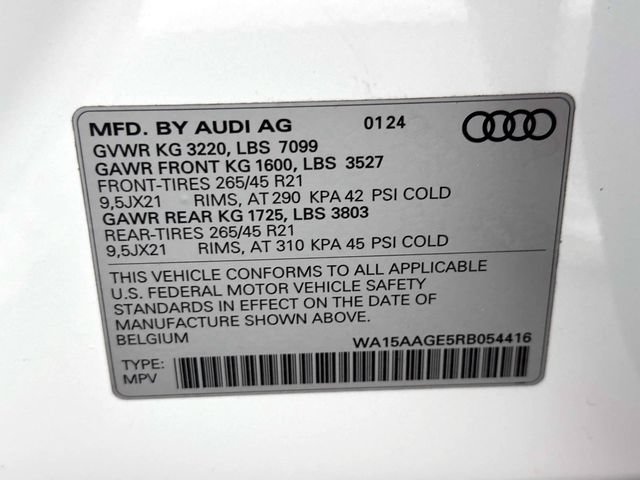 Certified 2024 Audi Q8 e-tron Premium Plus w/ Premium Plus Package AWD/4WD image 39