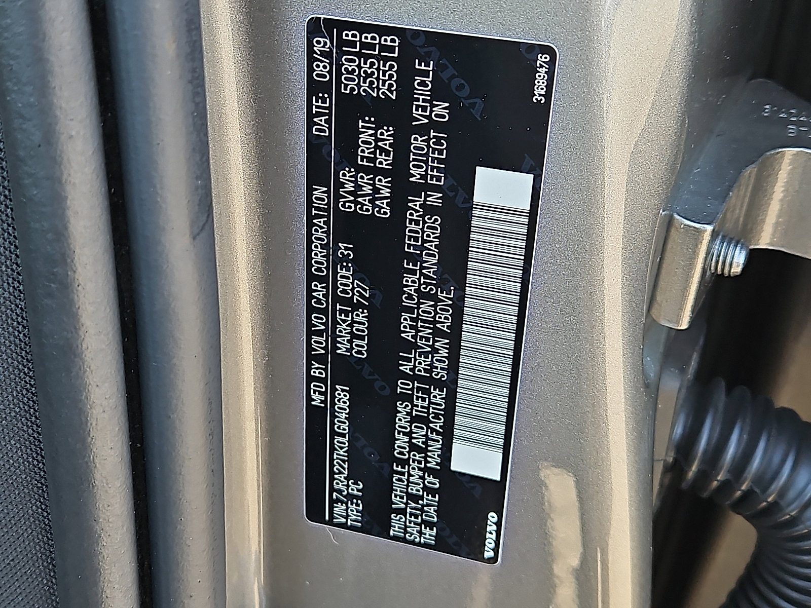 Used 2020 Volvo S60 T6 Momentum w/ Protection Package image 27