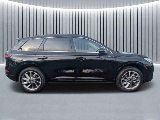 New 2026 Lincoln Corsair Grand Touring image 2