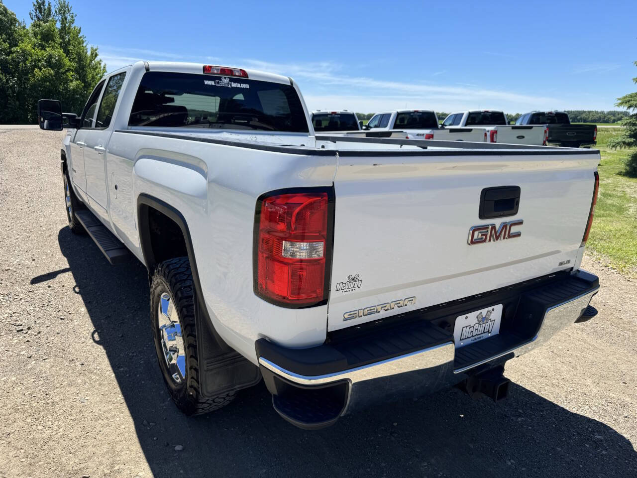 Used 2018 GMC Sierra 2500 SLE w/ SLE Fleet Preferred Package AWD/4WD image 7