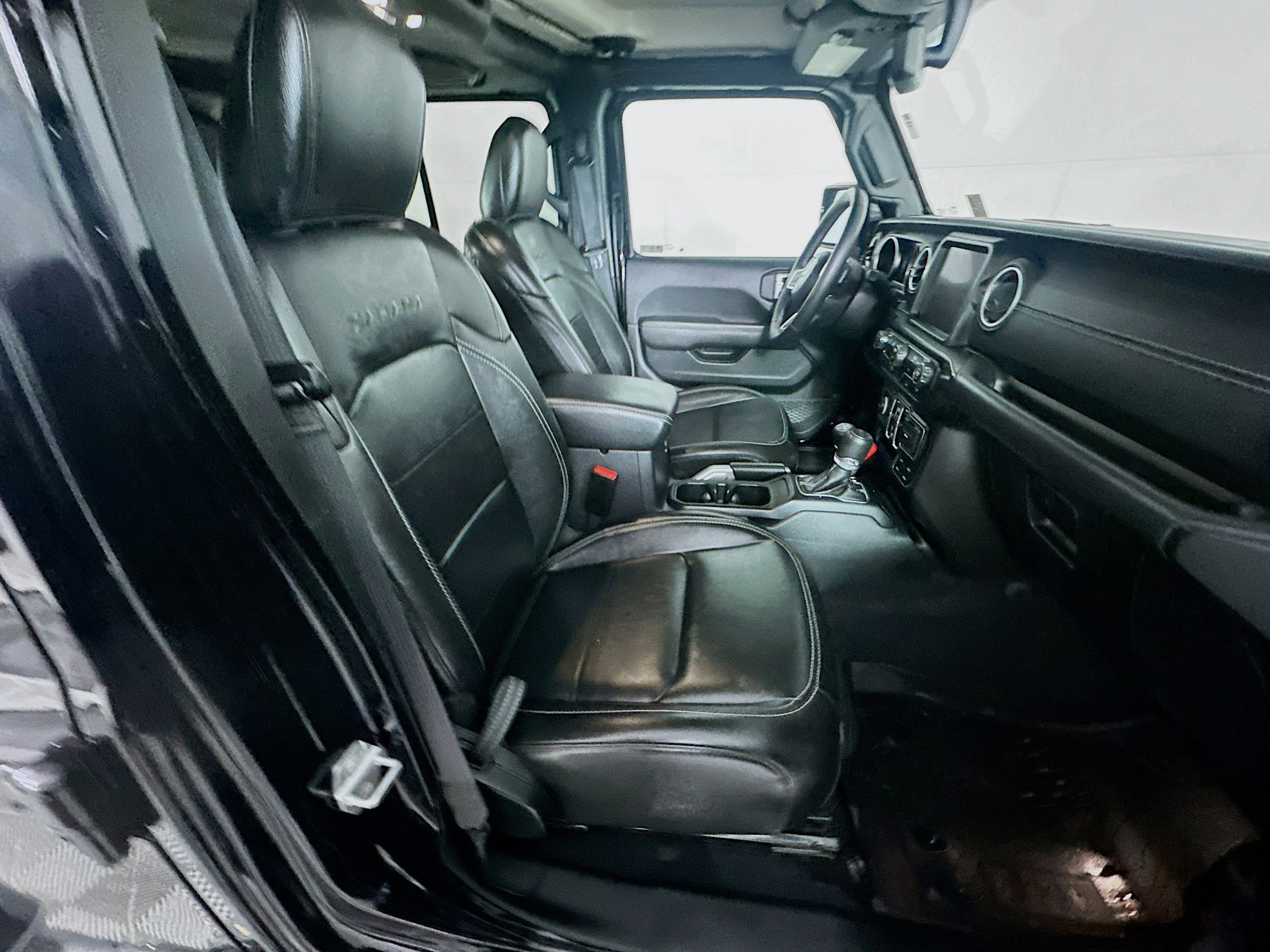 Used 2023 Jeep Wrangler Sahara w/ Cold Weather Group image 29