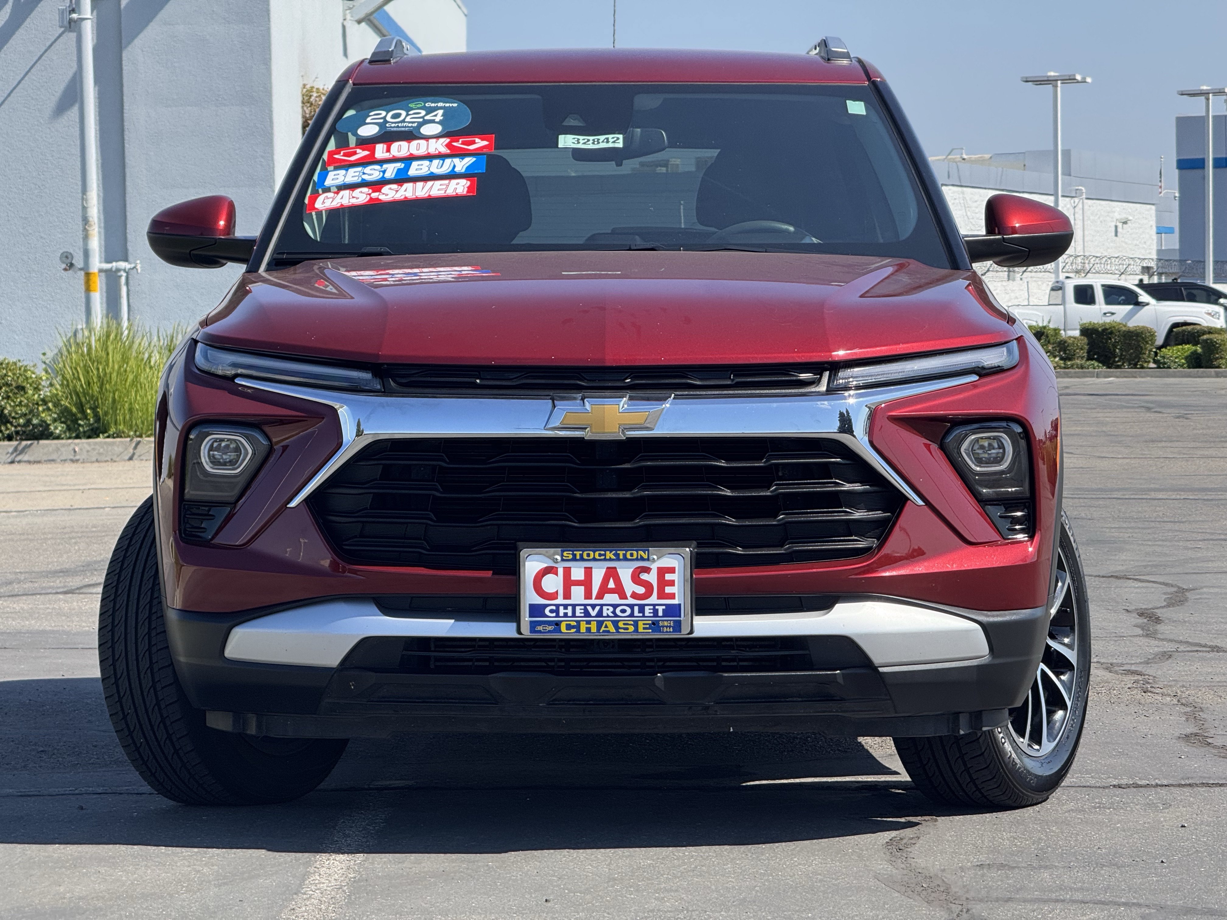 Certified 2024 Chevrolet TrailBlazer LT AWD/4WD image 2