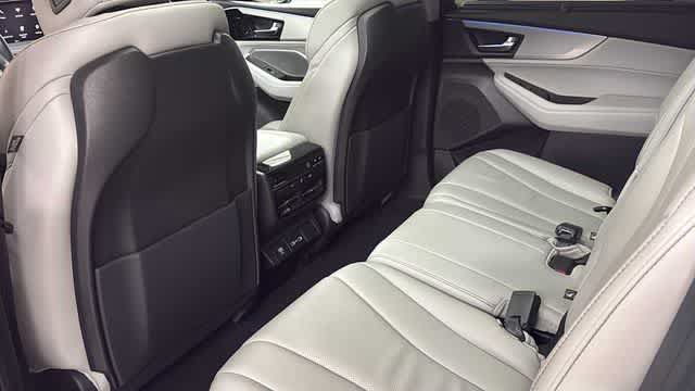 Used 2022 Acura MDX SH-AWD w/ Technology Package image 29