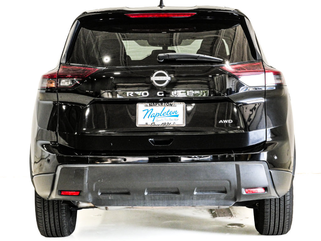 Used 2024 Nissan Rogue S AWD/4WD image 7