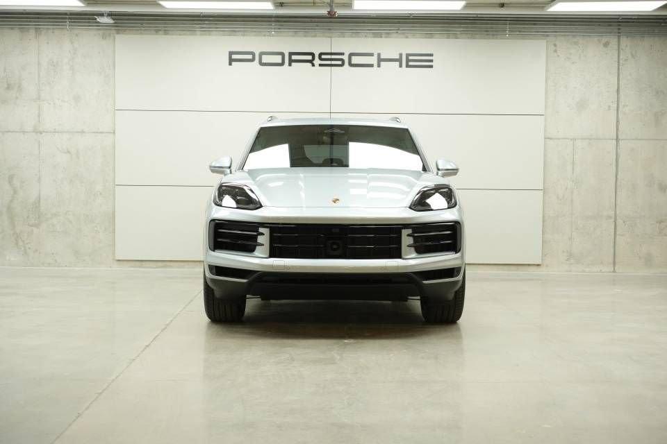 New 2026 Porsche Cayenne image 10