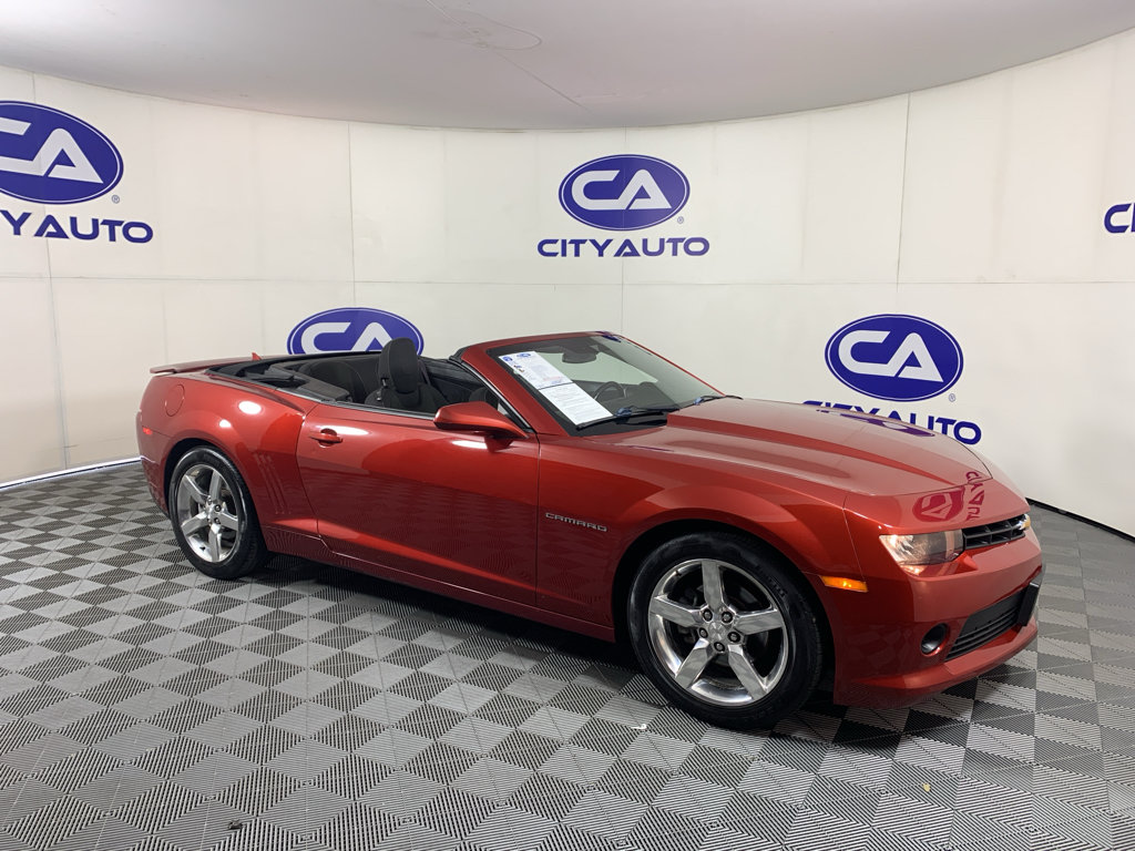 Used 2015 Chevrolet Camaro LT RWD image 11