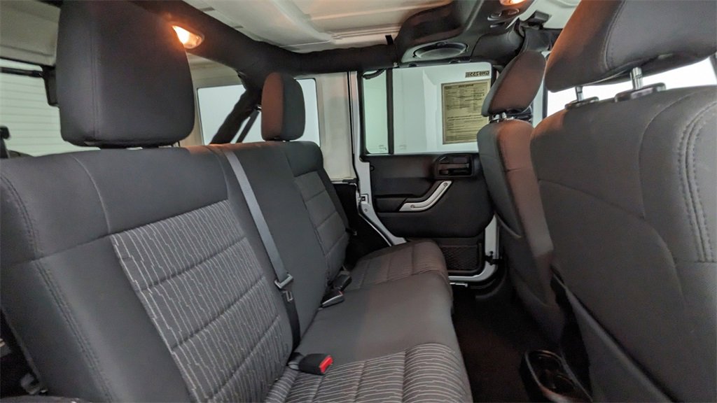 Used 2012 Jeep Wrangler Unlimited Sahara w/ Dual Top Group image 33