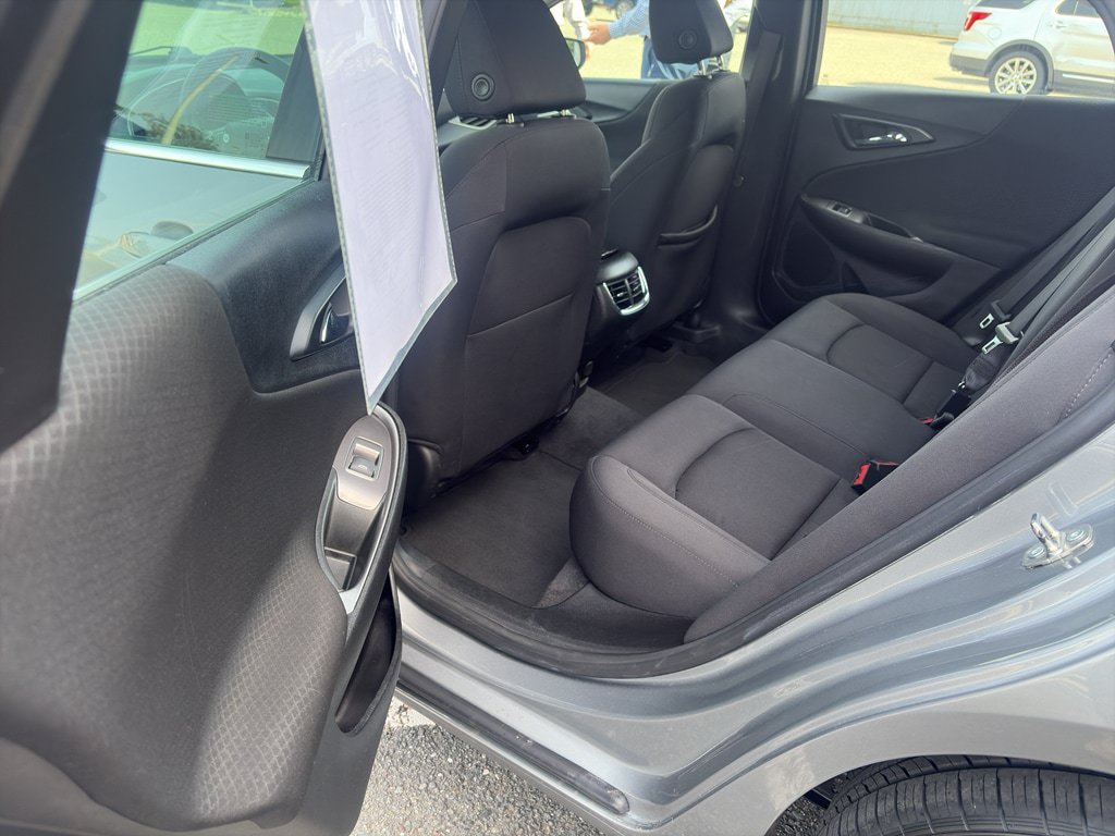 Used 2023 Chevrolet Malibu LT FWD image 13