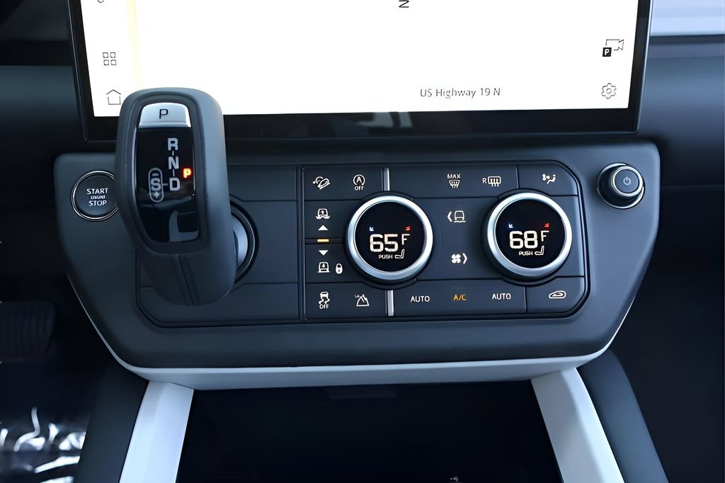 New 2026 Land Rover Defender 110 X-Dynamic SE AWD/4WD image 25