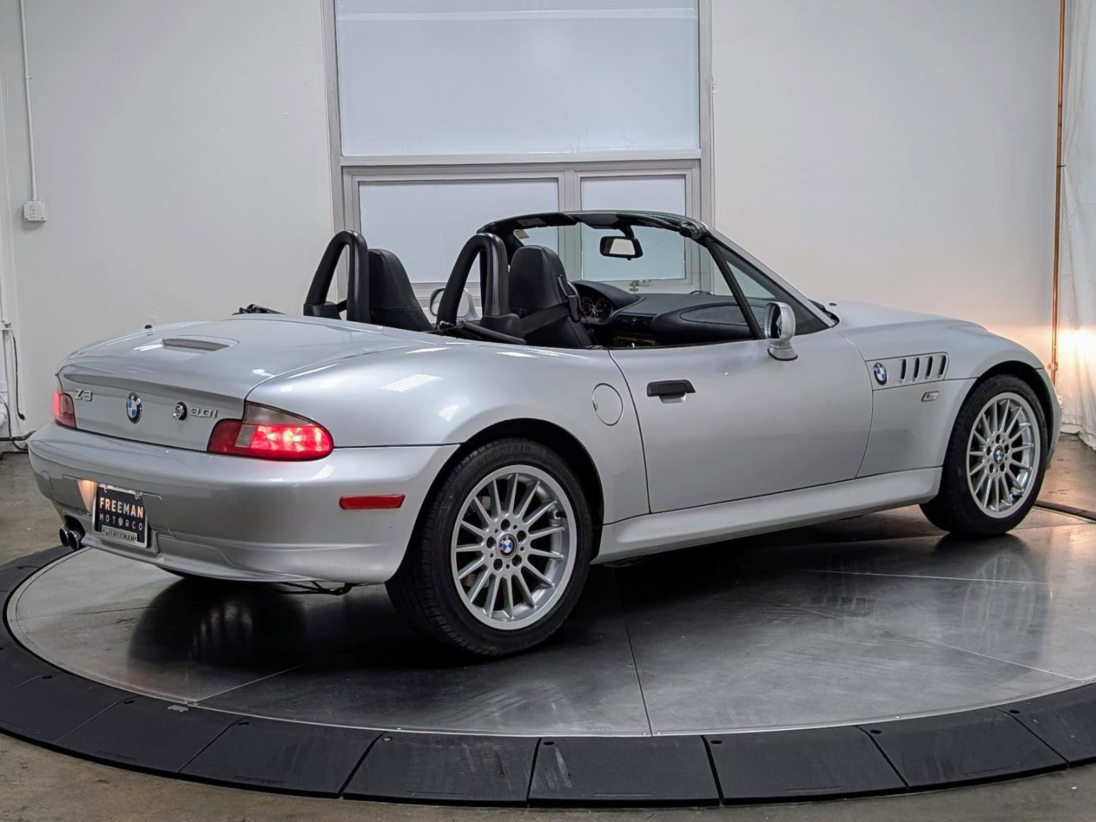 Used 2001 BMW Z3 3.0i image 8