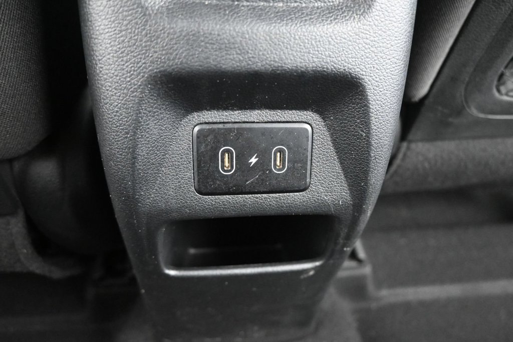 Used 2024 Hyundai Venue SEL FWD image 12
