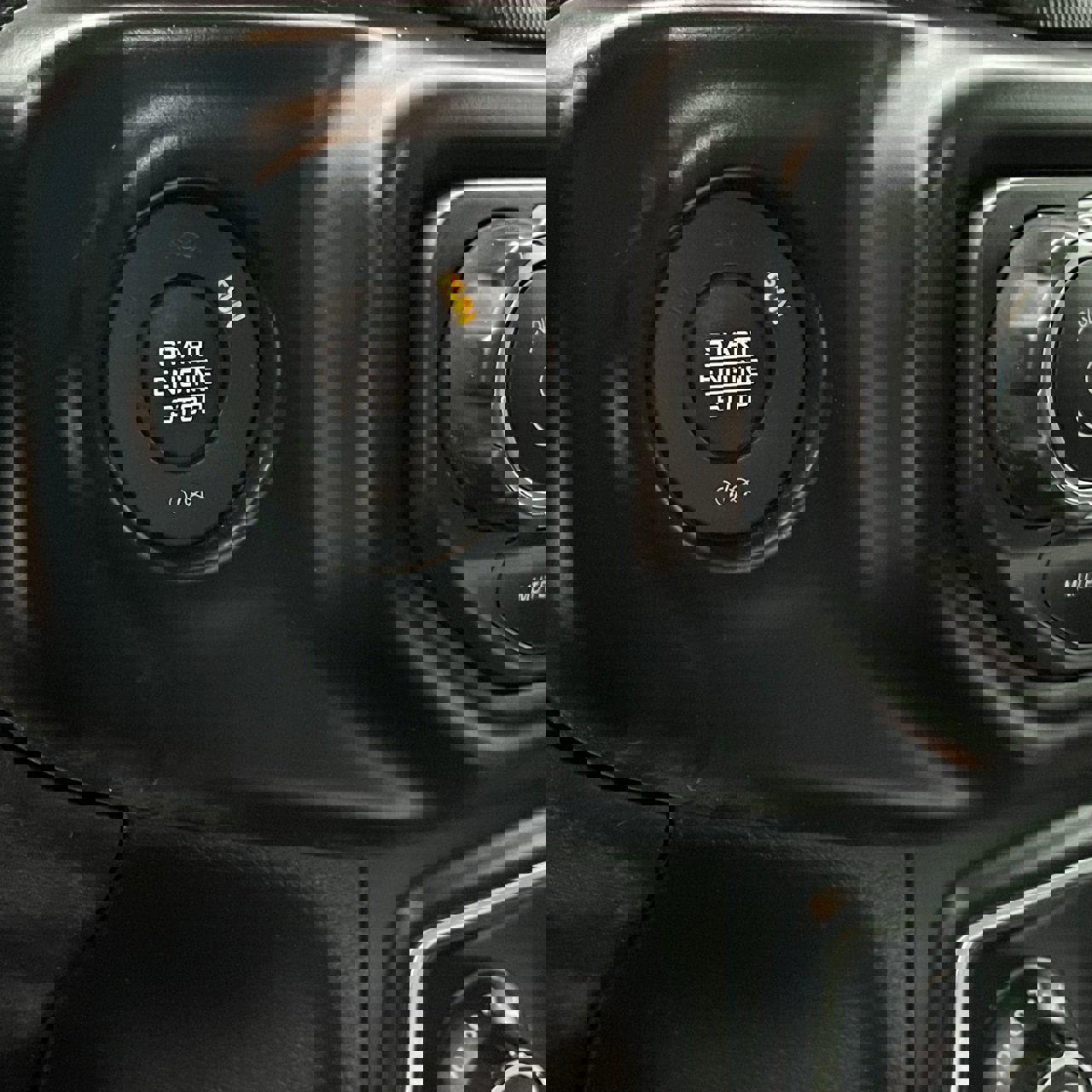 Used 2022 Jeep Gladiator Rubicon w/ LED Lighting Group image 16