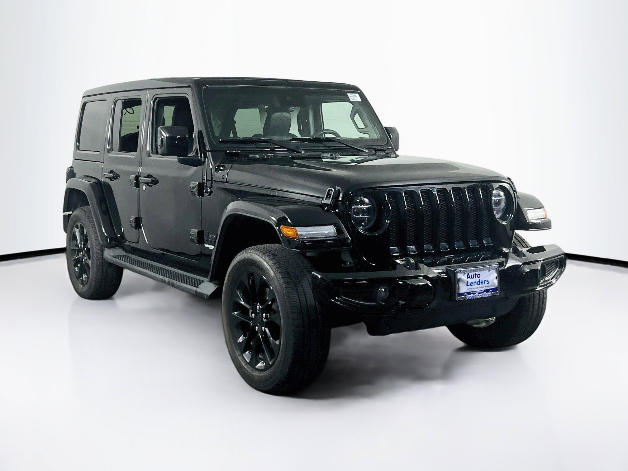Used 2020 Jeep Wrangler Unlimited Sahara AWD/4WD image 3
