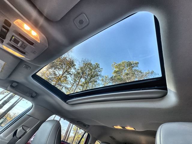 Used 2023 Toyota Highlander XLE image 30