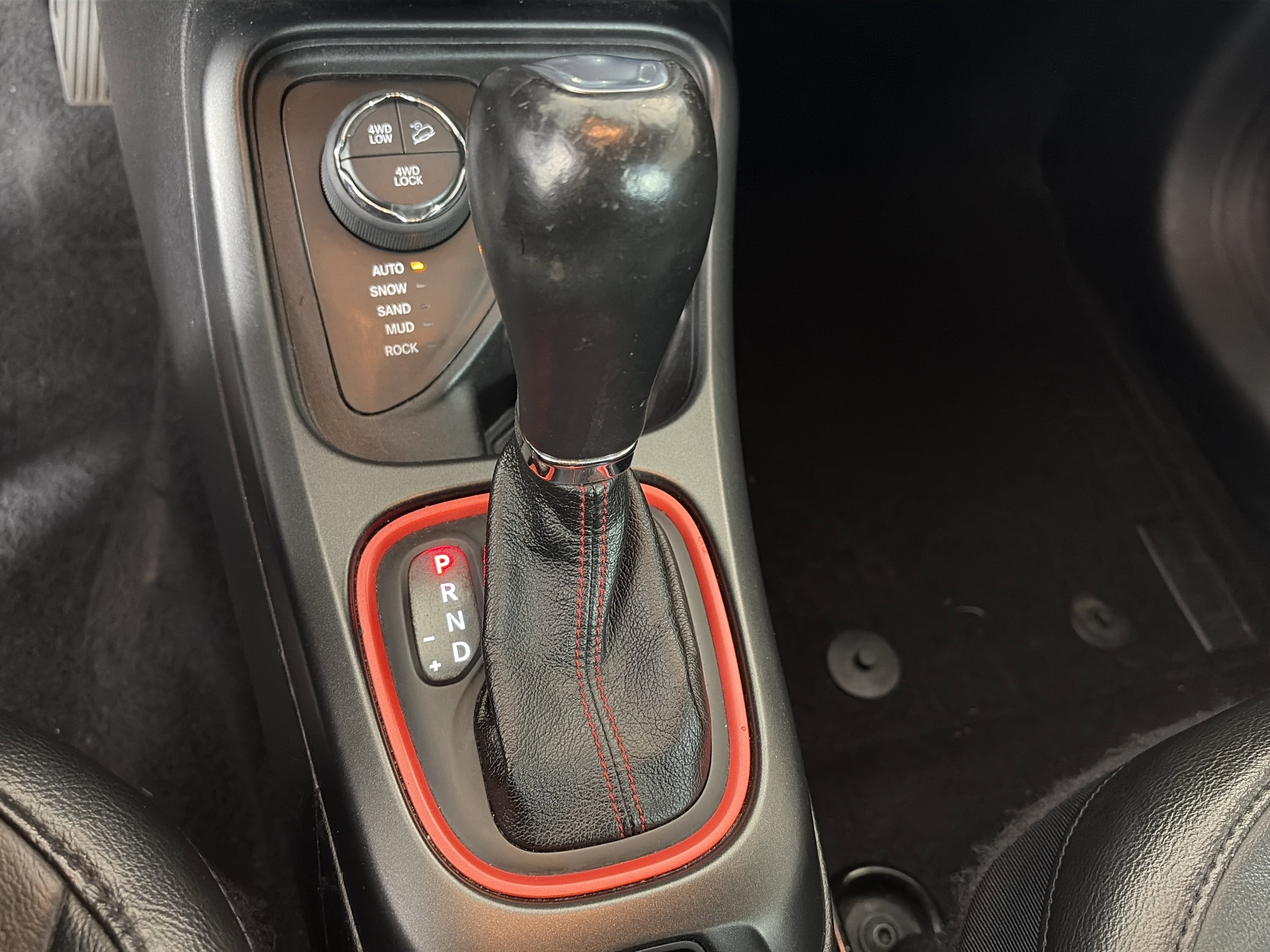 Used 2020 Jeep Compass Trailhawk image 23