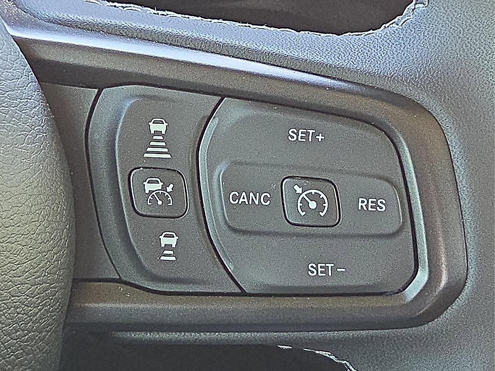 New 2025 Jeep Gladiator Sport image 20