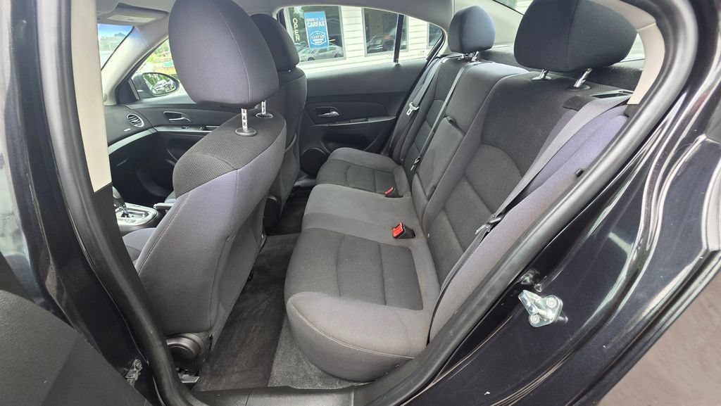 Used 2016 Chevrolet Cruze LT FWD image 18